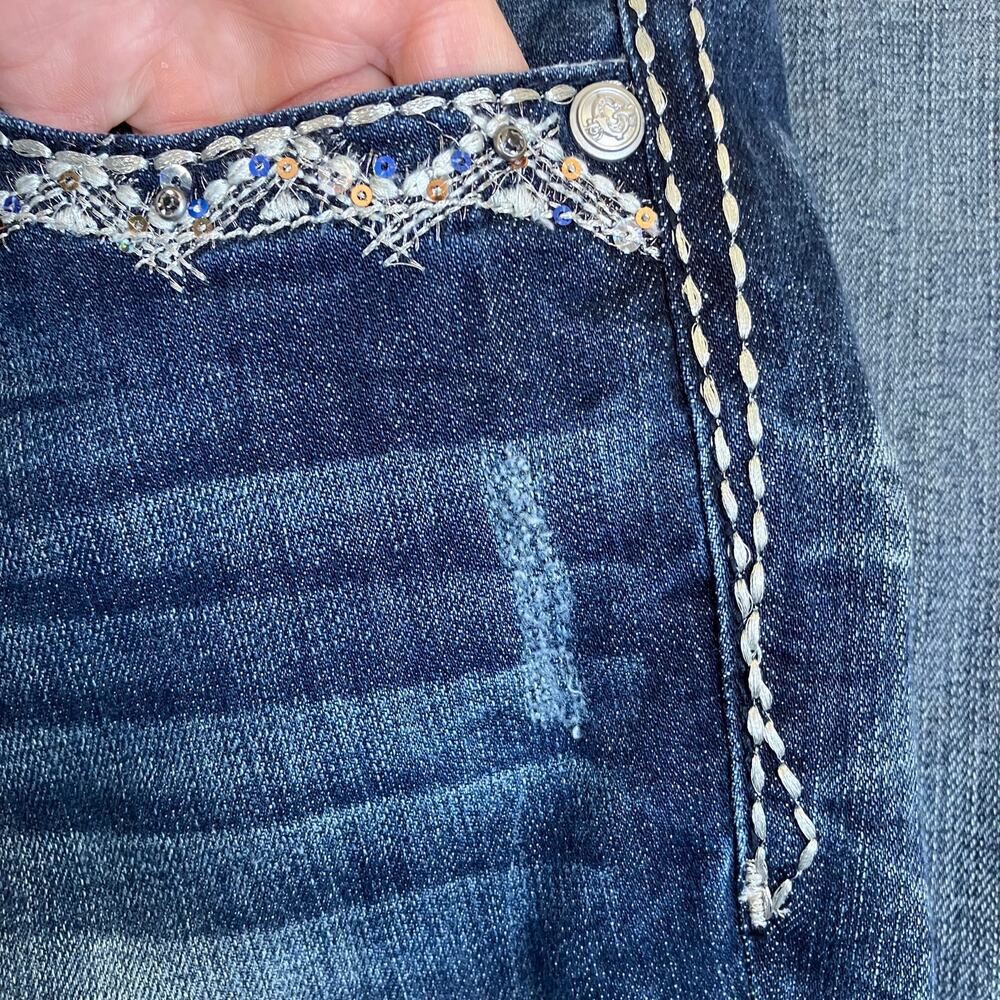 Grace In La Sz 29 Flap Pocket Embellished Embroidered Low Rise Bootcut Jeans - Picture 5 of 16